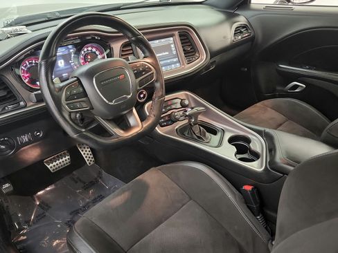 Used 2022 Dodge Challenger R/T Scat Pack RWD image 16