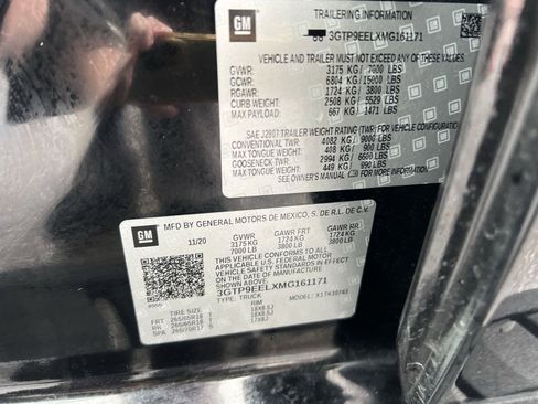 Used 2021 GMC Sierra 1500 AT4 w/ Technology Package image 28