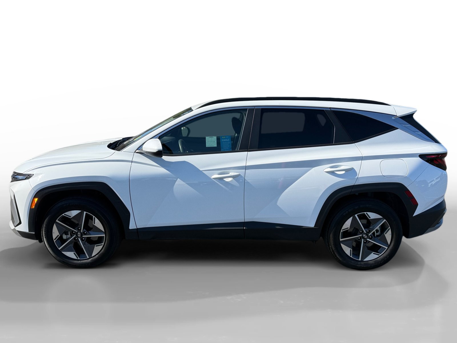 Used 2025 Hyundai Tucson SEL AWD/4WD image 2