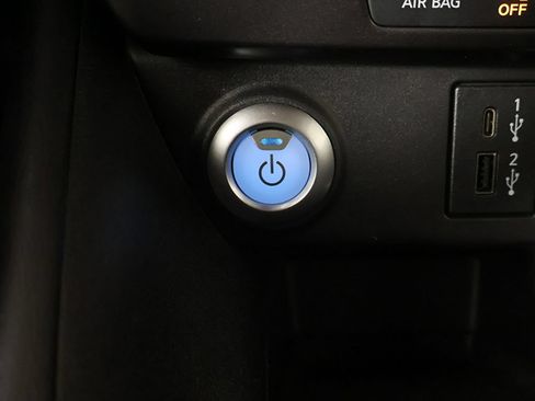 Used 2025 Nissan Leaf S FWD image 33