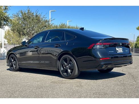 Used 2024 Honda Accord Sport image 3