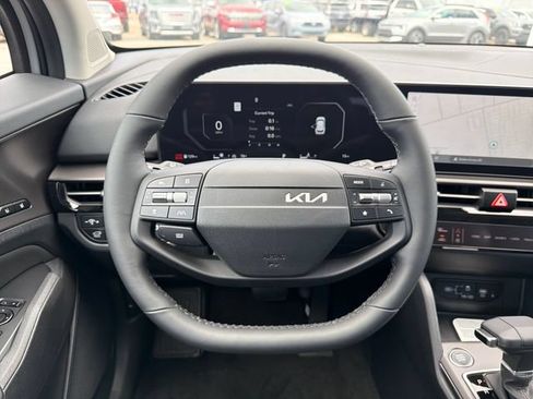 New 2026 Kia Sportage SX FWD image 10