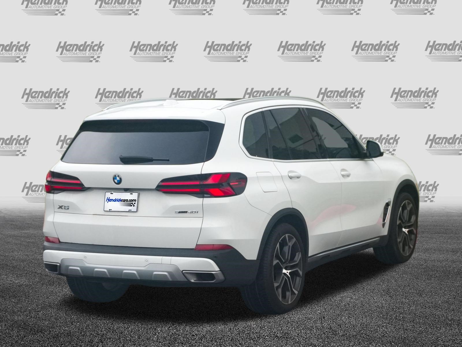 Certified 2025 BMW X5 sDrive40i w/ Parking Assistance Package RWD image 7
