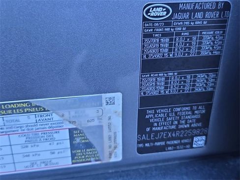 Used 2024 Land Rover Defender 110 S image 33