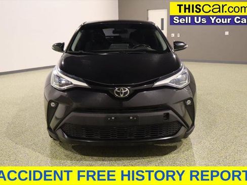 Used 2021 Toyota C-HR Limited FWD image 3