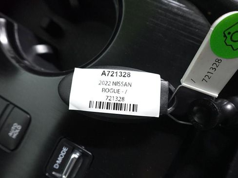 Used 2022 Nissan Rogue SV image 33