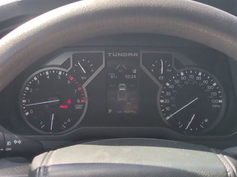 Used 2022 Toyota Tundra SR5 w/ SR5 Convenience Package image 29