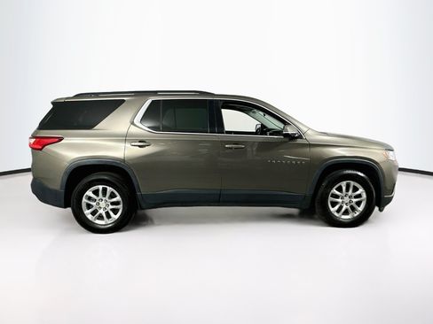 Used 2020 Chevrolet Traverse LT FWD image 4