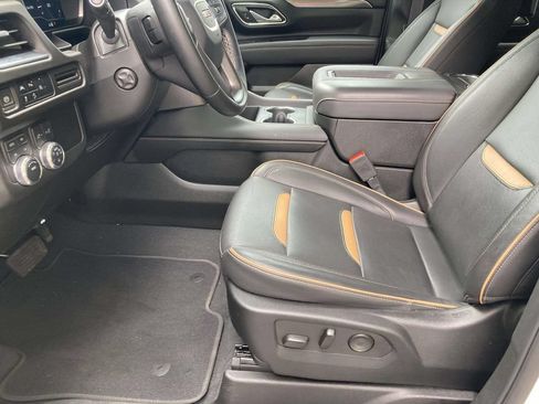 Used 2023 GMC Yukon AT4 AWD/4WD image 13