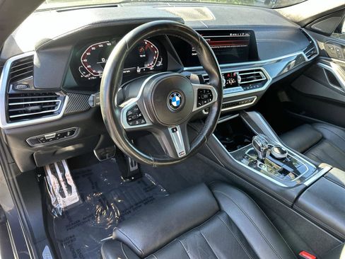 Used 2022 BMW X6 M50i w/ Executive Package image 2