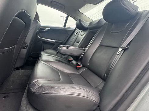 Used 2013 Volvo S60 T5 image 16