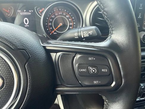 Used 2021 Jeep Gladiator Sport AWD/4WD image 21