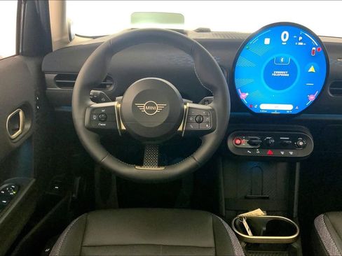 Certified 2025 MINI Cooper S image 4