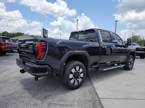 New 2026 GMC Sierra 2500 Denali w/ Denali Reserve Package AWD/4WD image 4
