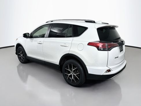 Used 2016 Toyota RAV4 SE w/ Advanced Technology Package AWD/4WD image 5