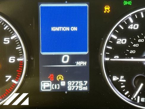 Used 2025 Subaru Forester Premium AWD/4WD image 14