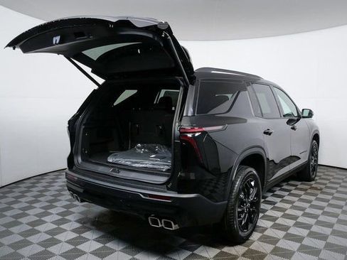 New 2026 Chevrolet Traverse LT w/ Midnight/Sport Edition image 25