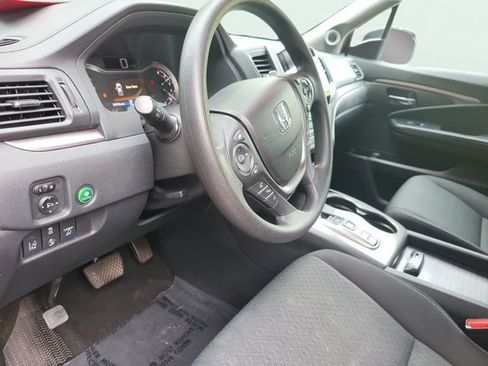 Used 2020 Honda Ridgeline Sport image 25