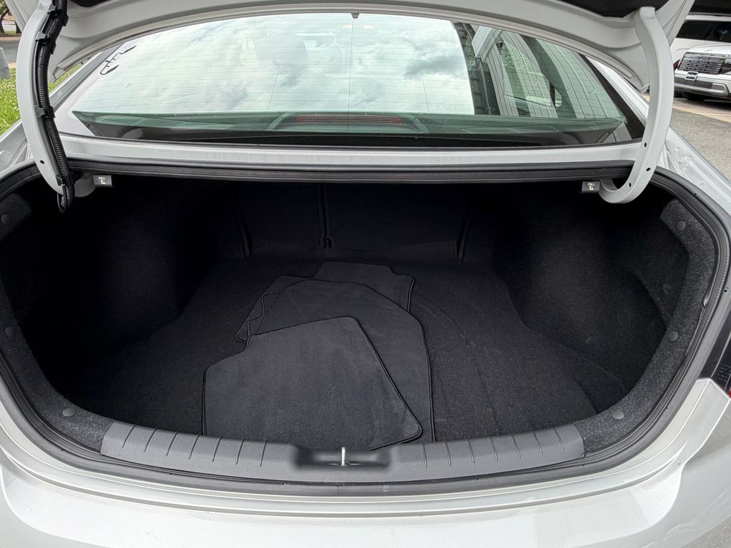Used 2019 Hyundai Elantra Value Edition w/ Cargo Package FWD image 35