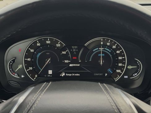 Used 2018 BMW 530e xDrive image 34