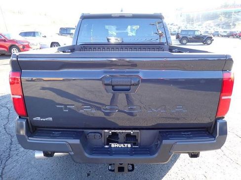 Used 2026 Toyota Tacoma SR5 image 6