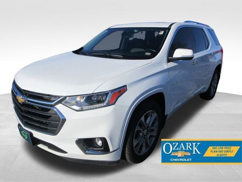 Used 2021 Chevrolet Traverse Premier image 1