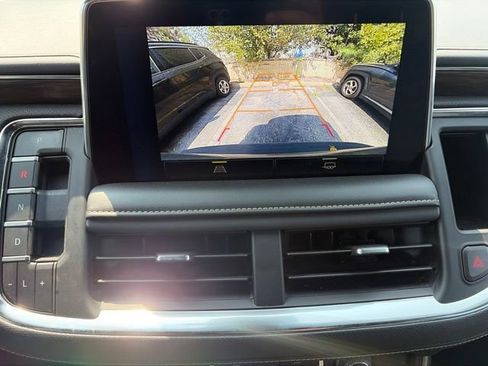 Used 2023 Chevrolet Suburban Premier AWD/4WD image 7