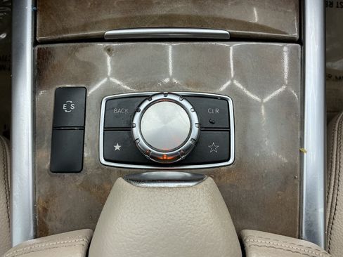 Used 2015 Mercedes-Benz E 350 4MATIC Sedan w/ Premium 1 Package image 36