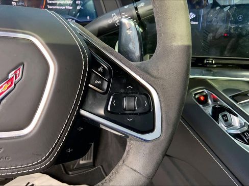 Used 2025 Chevrolet Corvette 1LT image 21