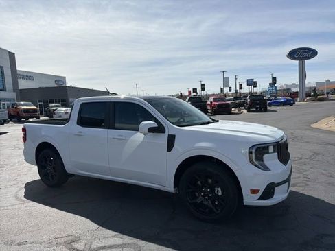 New 2025 Ford Maverick Lobo image 47