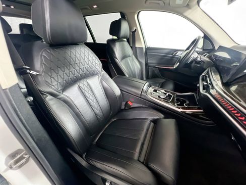 Used 2025 BMW X7 xDrive40i AWD/4WD image 31