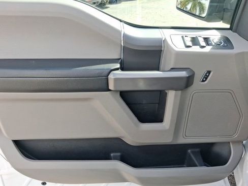 Used 2019 Ford F150 XLT w/ Equipment Group 302A Luxury image 13