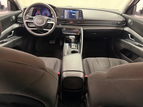 Used 2021 Hyundai Elantra SEL FWD image 27