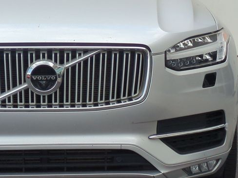 Used 2018 Volvo XC90 T6 Inscription w/ Convenience Package AWD/4WD image 5