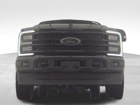 Used 2023 Ford F350 XLT w/ Black Appearance Package image 3