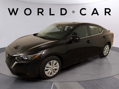 Used 2024 Nissan Sentra S w/ Lighting Package image 3