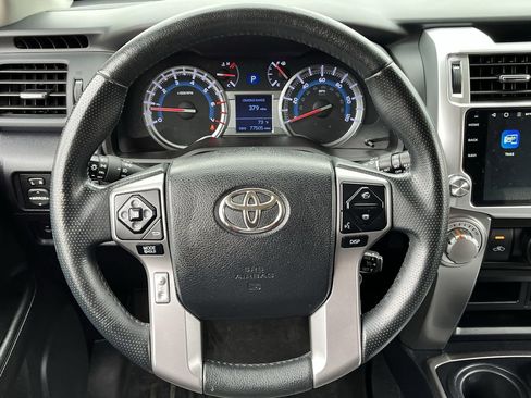 Used 2016 Toyota 4Runner SR5 image 10