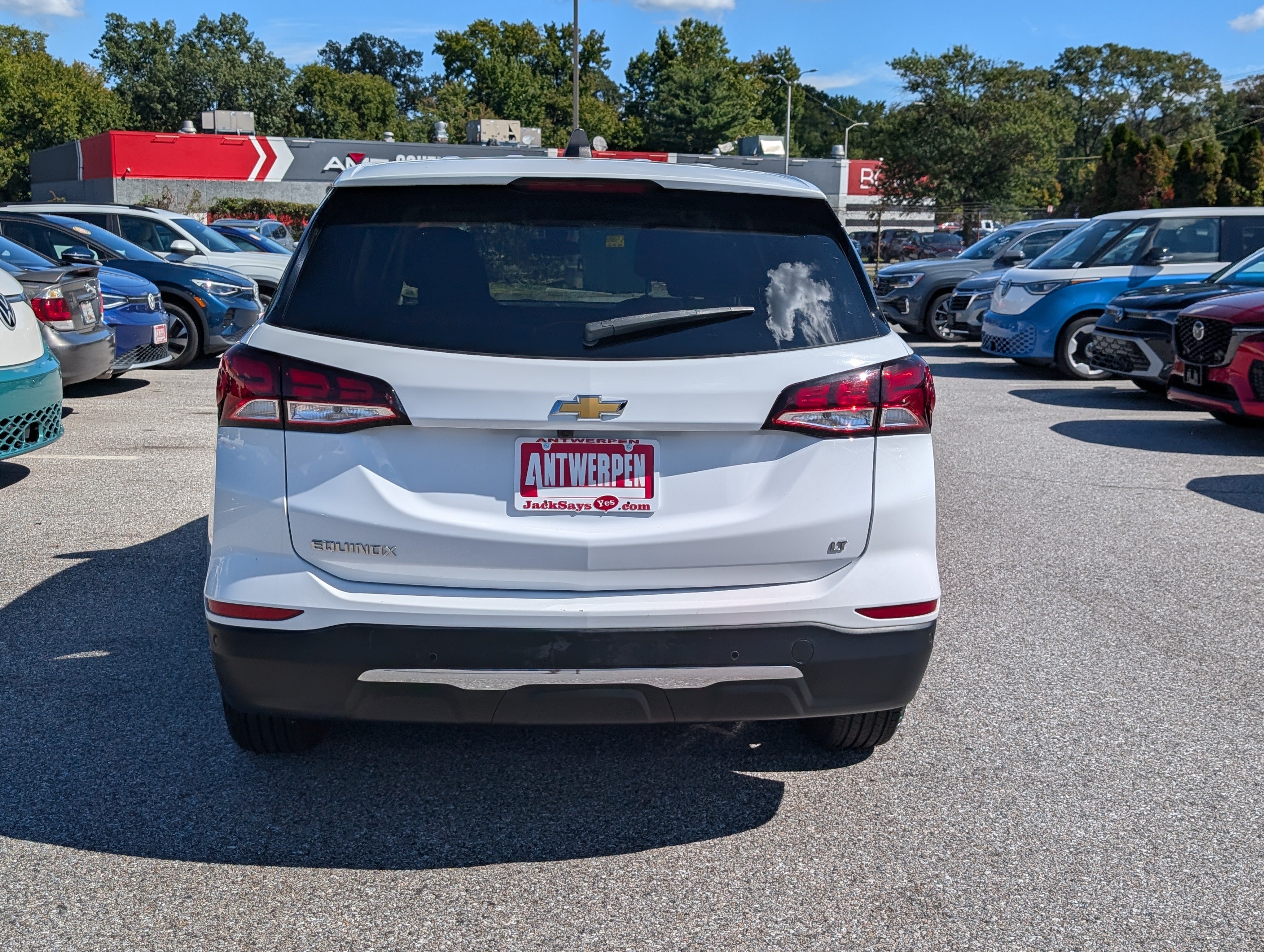 Used 2022 Chevrolet Equinox LT FWD image 4