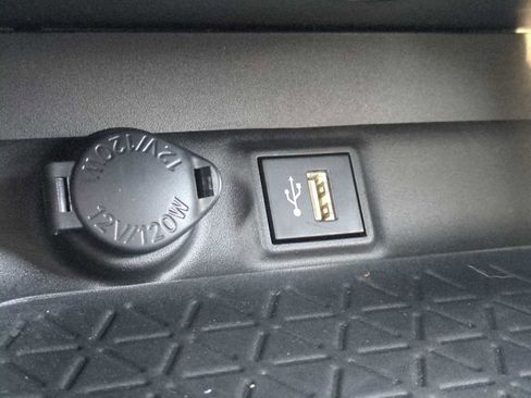 Used 2023 Toyota RAV4 XLE Premium image 32