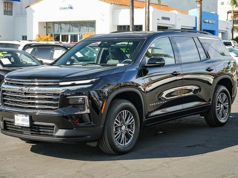 New 2026 Chevrolet Traverse LT w/ Driver Confidence Package FWD image 3