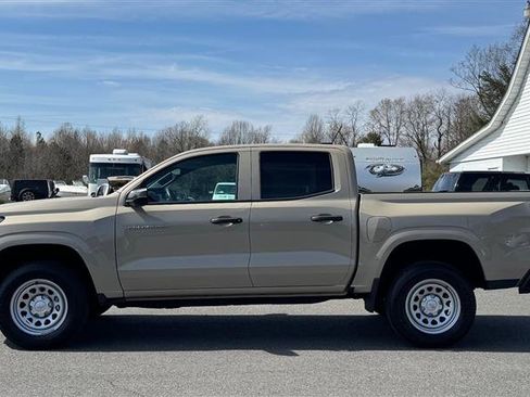 Used 2023 Chevrolet Colorado W/T image 8
