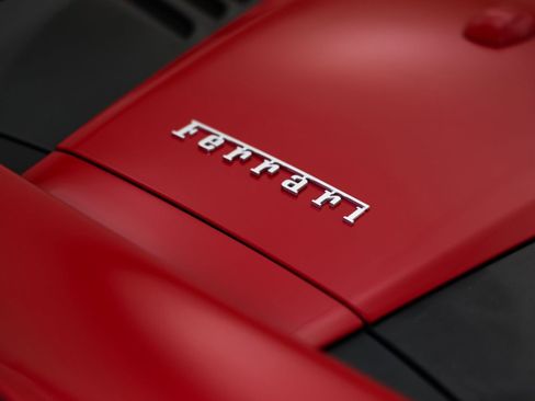 Used 2021 Ferrari F8 Tributo RWD image 44