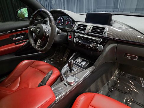 Used 2019 BMW M4 Coupe w/ Competition Package RWD image 37