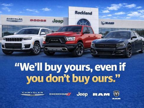 Used 2023 Jeep Grand Cherokee Altitude image 5