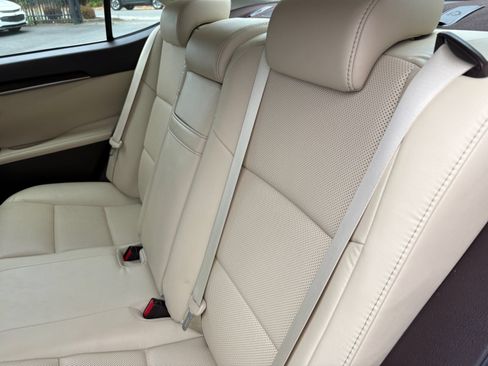 Used 2018 Lexus ES 350 w/ Navigation System Package FWD image 17