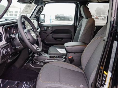 New 2026 Jeep Gladiator Sport image 19