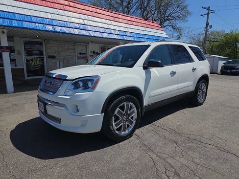 Used 2011 GMC Acadia SLE image 2