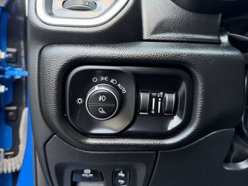 Used 2025 RAM 1500 Big Horn AWD/4WD image 14