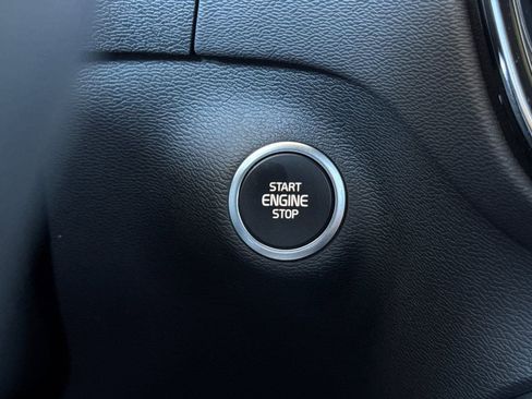 Certified 2024 Volvo XC40 B5 Core image 26