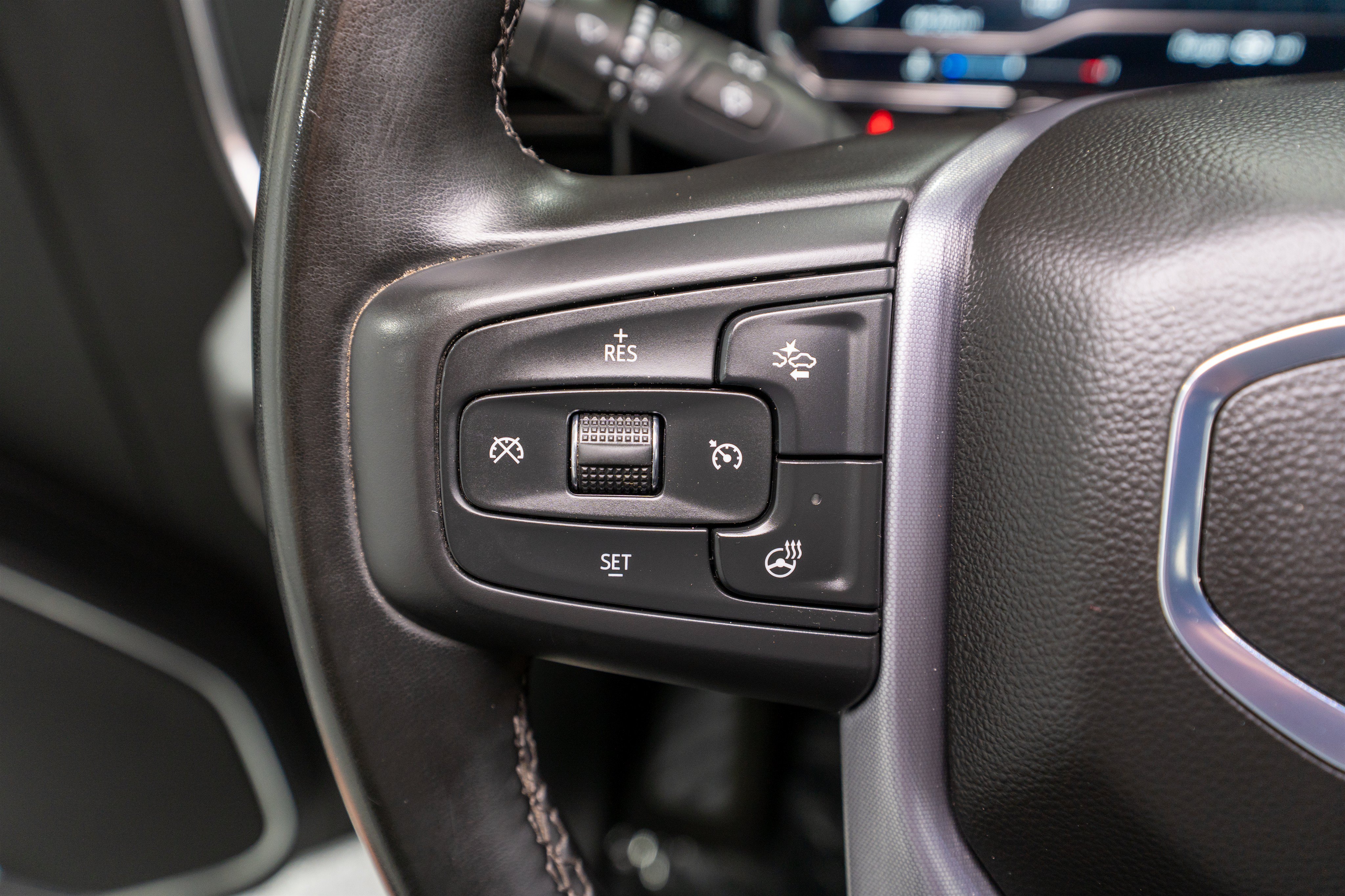 Used 2025 GMC Sierra 1500 SLT AWD/4WD image 25